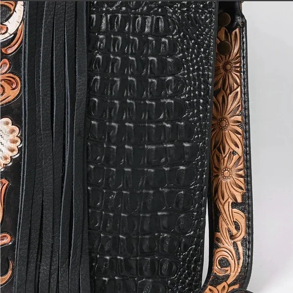 American Darling Black and Tan Shoulder Bag with CC - Picture 6 of 6